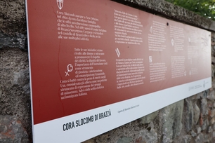 Cartellonistica dell'opera dedicata a Cora